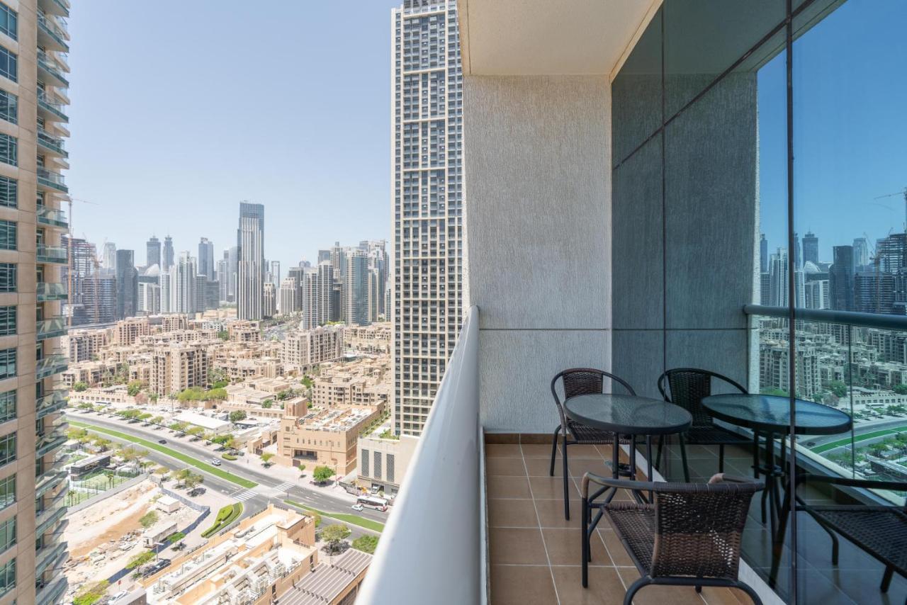 Spacious 2 Beds 5 Min Walk From Dubai Mall With Brand New Gym And Rooftop Swimming Pool Appartement Buitenkant foto